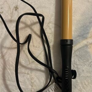 Chi Gold and Black Curling Wand 1.5 inch approx